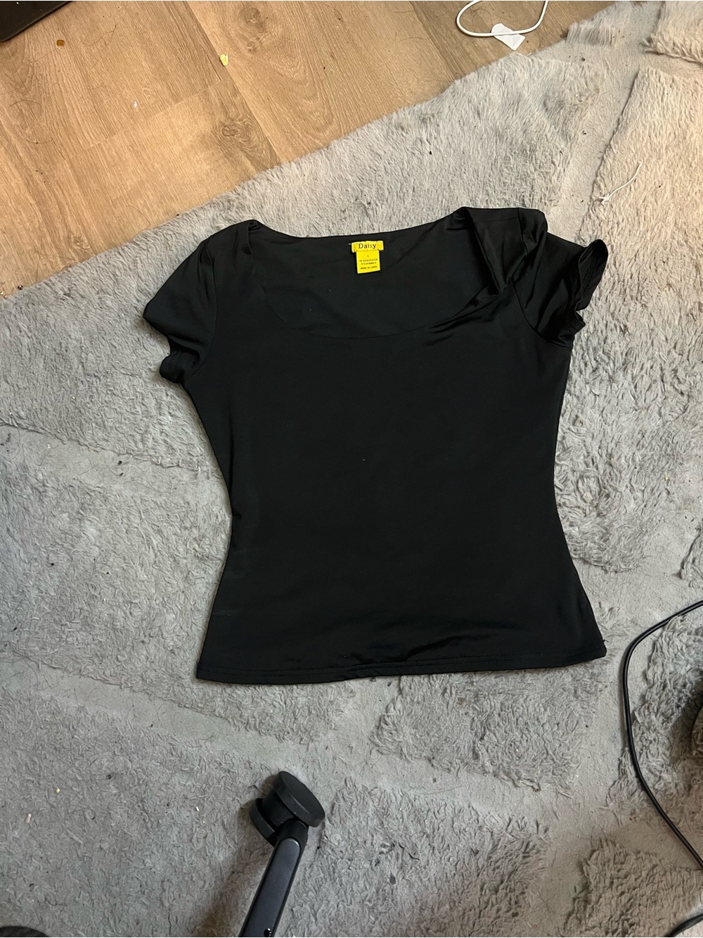 Daisy Black Short-Sleeve Scoop Neck Top